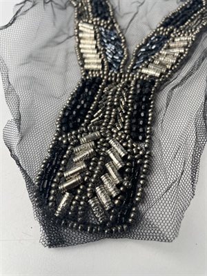 Perlebesætning - flotte perler i sølv og sort